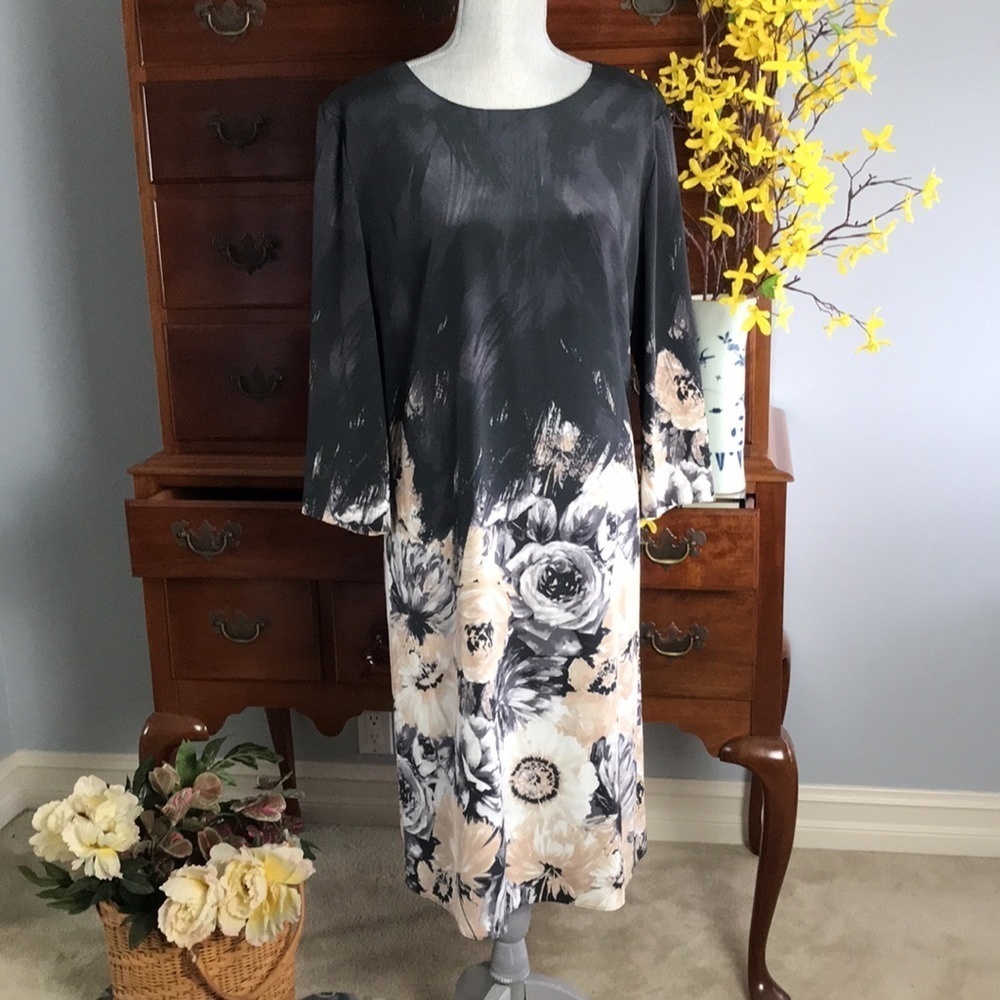 St. John Collection Floral Silk Dress Black Cream Golden Size 12 - Picture 2 of 16